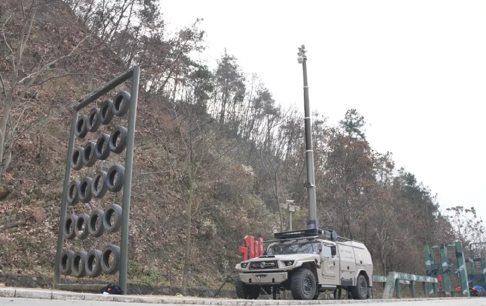 猛士”來(lái)戰(zhàn)，東風(fēng)和暢！震序公司攜猛士陣地防御車(chē)參加十堰市“東風(fēng)猛士杯”反恐實(shí)戰(zhàn)演練